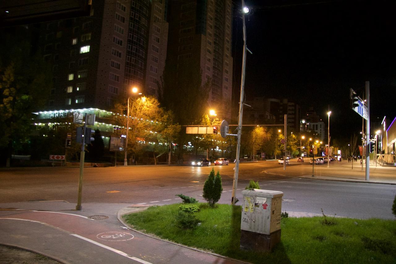 Hotel Deluxe Plaza Almaty Exterior foto